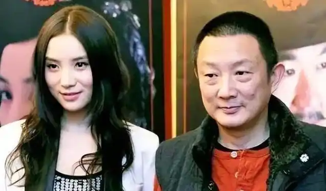 张黎为娶她抛弃妻子,同居5年宋佳却拒绝结婚,如今已全身而退