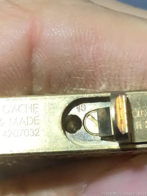 都彭超薄型carandache打火机