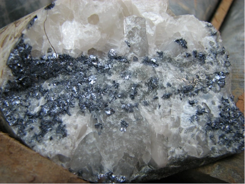 封开园珠顶大型铜钼矿