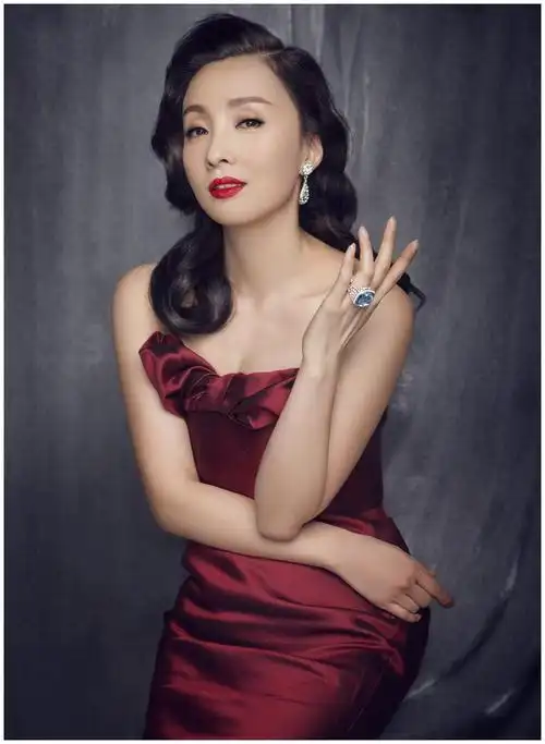 徐峥和陶虹近照曝光,原来徐峥每天面对的是这样的女人