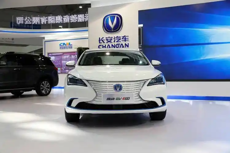 智变唤来整车独角兽长安第二代逸动ev惊艳亮相数字中国展