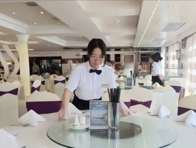 光华_党委宣传部_学子