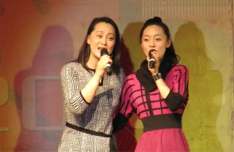 在宋佳生下了女儿张楚楚后,张学津被检查出来患上一种罕见的疾病,需要