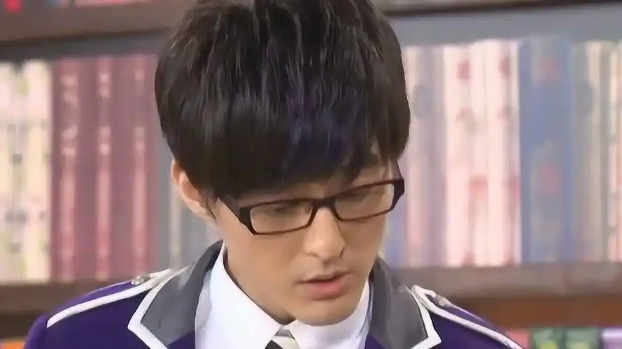 萌学园5:艾瑞克的计划让诺蓓儿有不详的预感