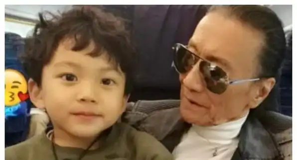 五官像极了谢贤,难怪10亿遗产给张柏芝|马|记者|娱乐圈|谢霆锋|星二代