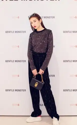 刘美彤明星资料大全-刘美彤动态_刘美彤电视剧电影-爱奇艺泡泡