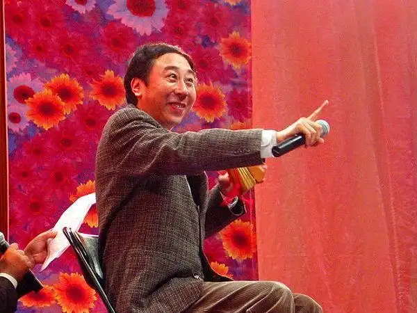 不知道是现在年龄大了,看得多了,还是冯巩功力退步了,感觉小品内容都