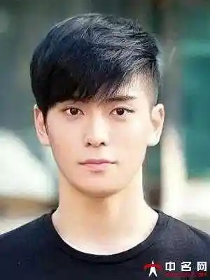 男士剪什么刘海好看图片韩式前盖的长刘海发型图片推荐