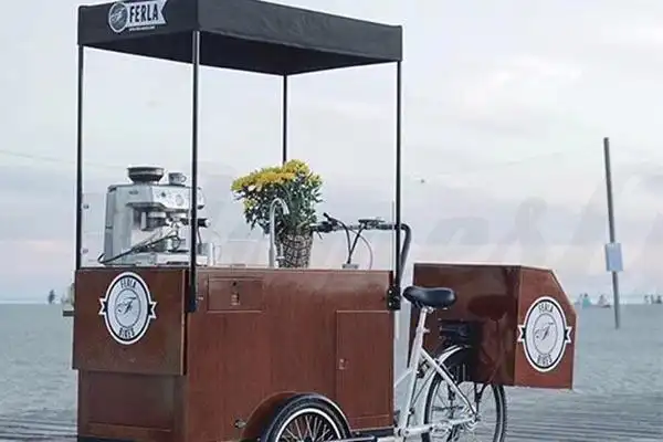 创意棉花糖小吃车