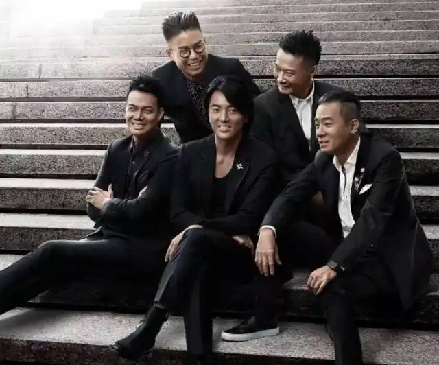 多少男生因为这部片子而开始迷恋上兄弟义气,女生则喜欢上古惑仔的