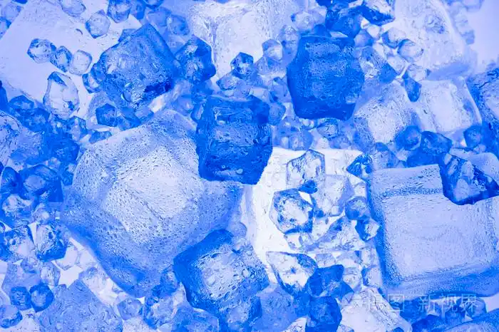 背景蓝色冰块