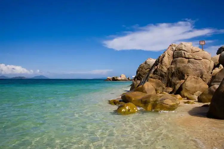 蜈支洲岛海浪拍岸唯美风景桌面壁纸第二辑