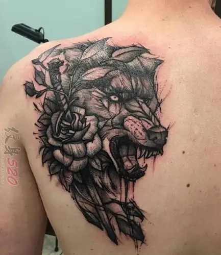 标签:狼纹身,花纹身,后背纹身,黑色纹身                  浏览:- 次