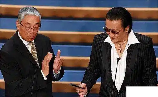 谢贤和曾江谁的实力强 曾江谢贤在香港地位哪个高-小人物k