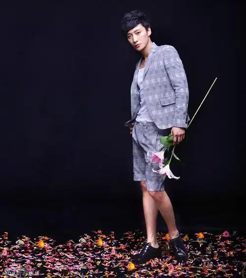 藏色阁:乔任梁个人资料- csg.detschgroup.com