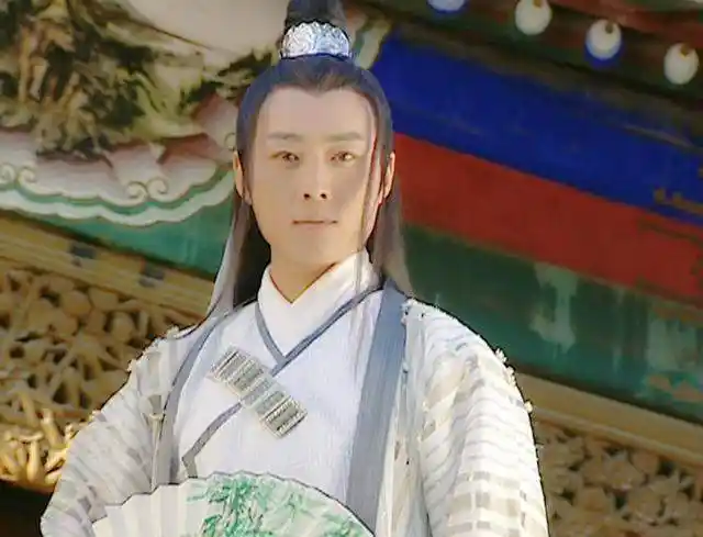 肖战《斗罗大陆》热播,这里面的老家伙谁年轻时还不是个美男子|邱心志