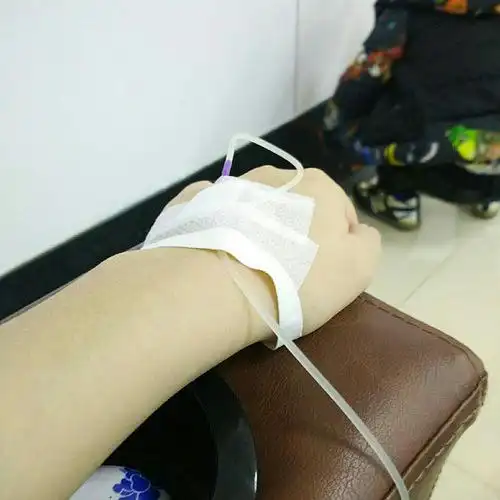 农历二十八还在医院挂水的我