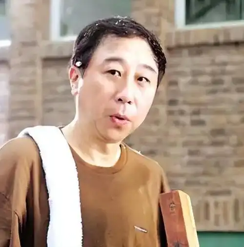 冯巩背景有多强?曾祖父做过总统,母亲来自于东北第一豪门