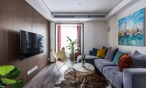 客厅与阳台不装门门洞怎么装才好看