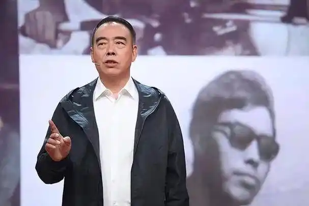 陈凯歌一推一拉,娱乐圈的人情世故,在章子怡身上体现的淋漓尽致_国际