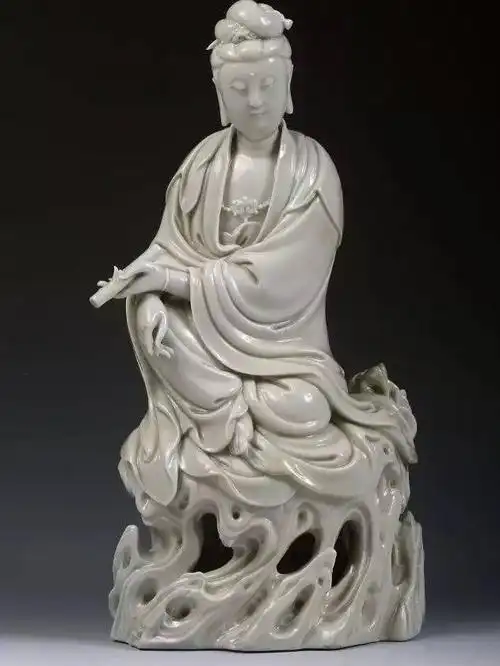 陈明良珍藏:明代何朝宗坐岩观音