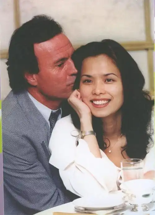 歌手韦唯:嫁外国人生三子,离婚时拼命夺回抚养权,如今苦尽甘来