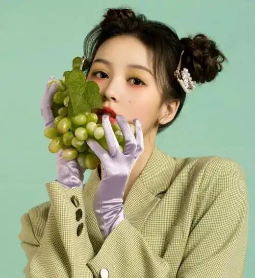 高颜值下的双丸子头这些女明星很是惊艳有没有你喜欢的爱豆