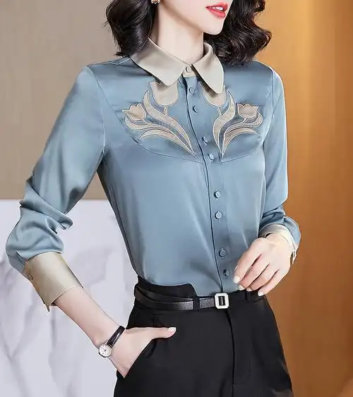 刺绣重磅真丝衬衫女装2021春秋新厚桑蚕丝浅蓝色修身缎面衬衣上衣