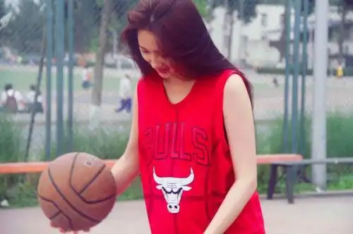 cba广东队宏远赵睿女朋友_赵睿前女友张子珂图片一览-最初体育网