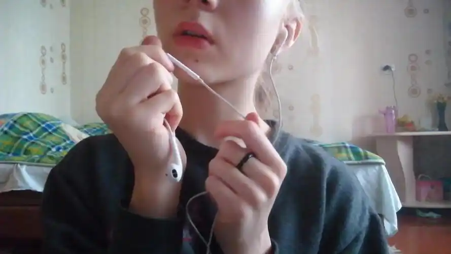 【助眠】hinata妹子 啃麦口腔音|手势催眠|低语者