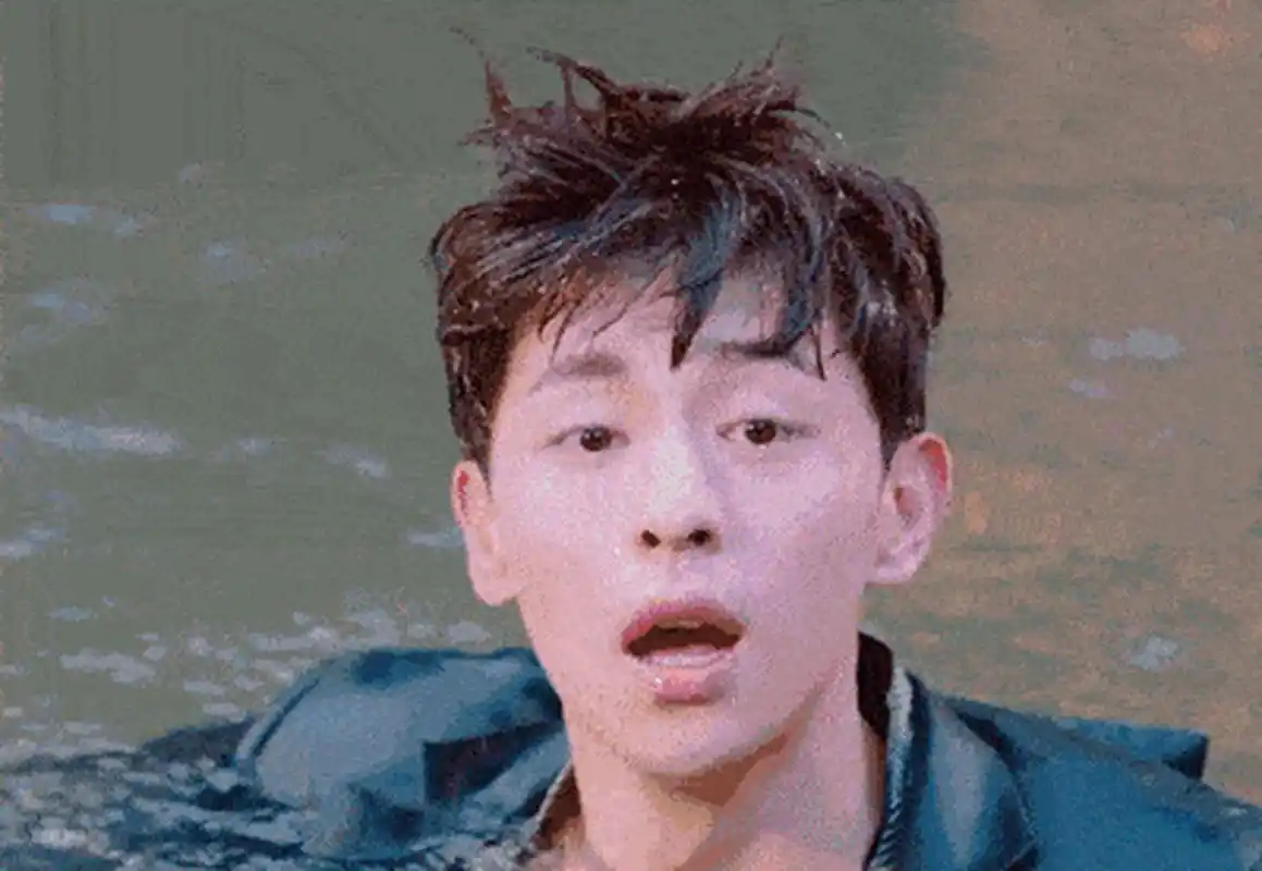 邓伦不割双眼皮成"丑帅","丑"出美感才是高性价比