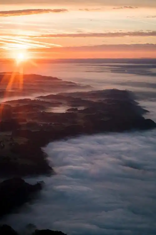 唯美太阳日出图片