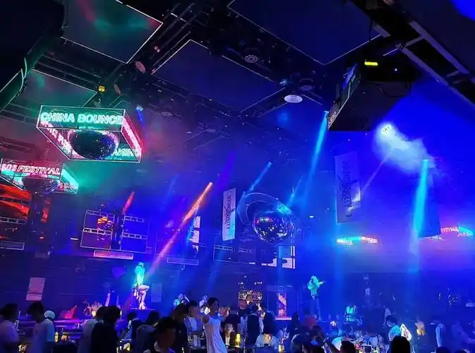 bounce party最硬现场再次来袭-苏州sos club 风暴酒吧 苏州