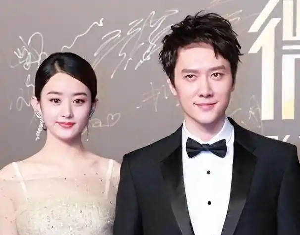 冯绍峰陪儿子参加运动会,5岁想想长得像妈妈,长成男版赵丽颖