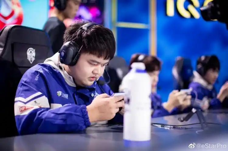 武汉estarpro昨日赛场返图走好每一步