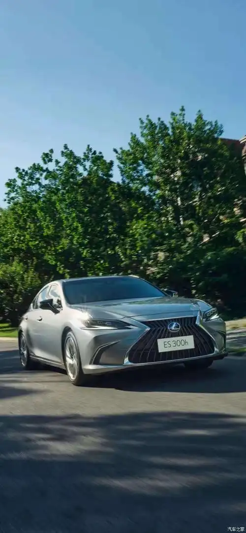新雷克萨斯es壁纸