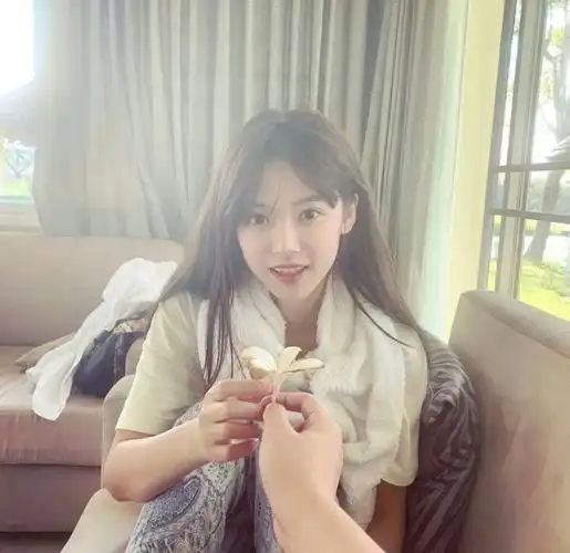 性感纯欲的网红半藏森林茶艺值越来越高的直男杀手