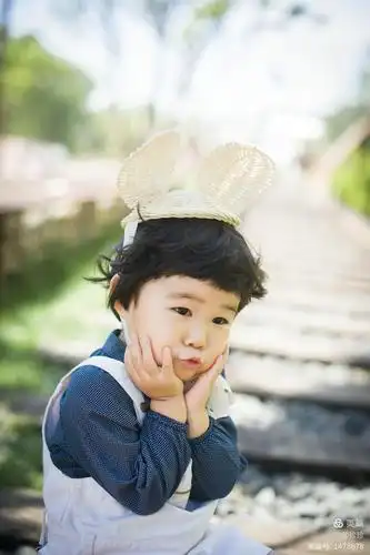 其它 雪儿两岁半艺术照 写美篇  2020年8月影楼外拍.