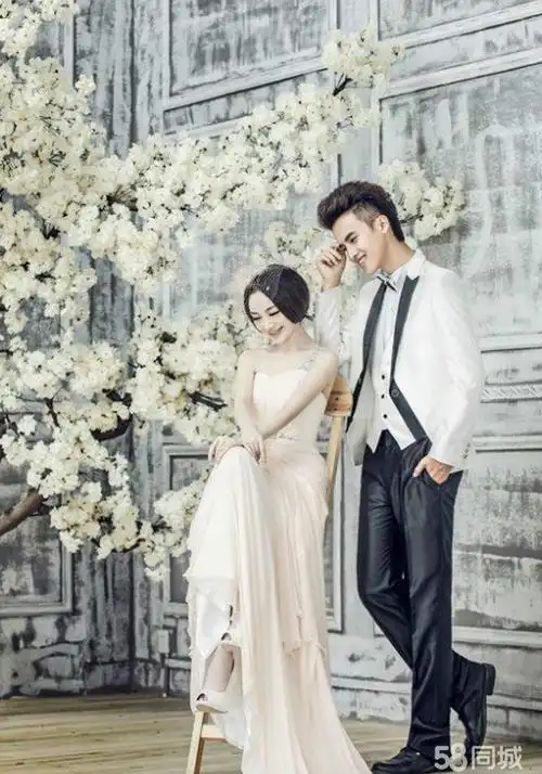 金瀚婚纱摄影原价3680元 现价1680元