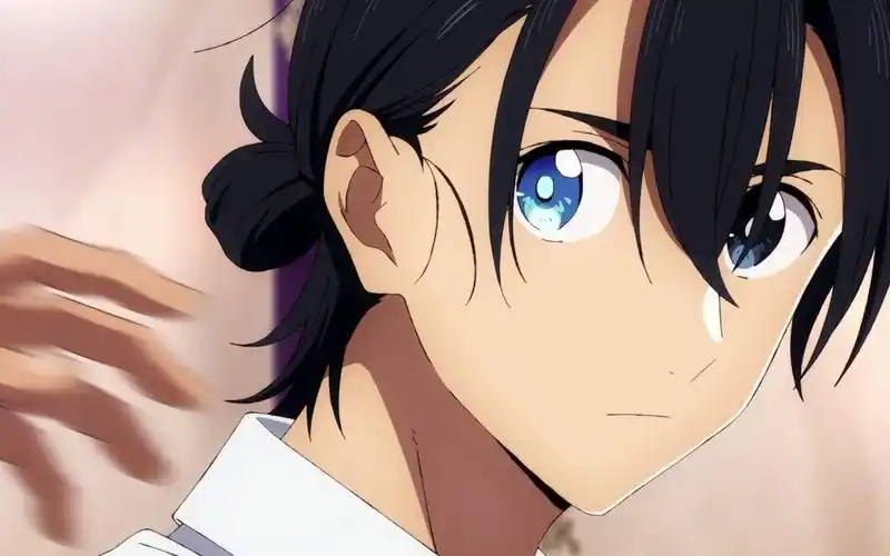 黑发蓝瞳异瞳丸子头 新的老公已经出现