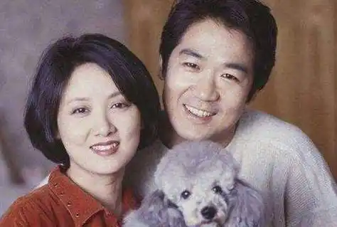 张国立的前妻,人老珠黄样样都不如邓婕,一个决定让其遗憾一生_媳妇