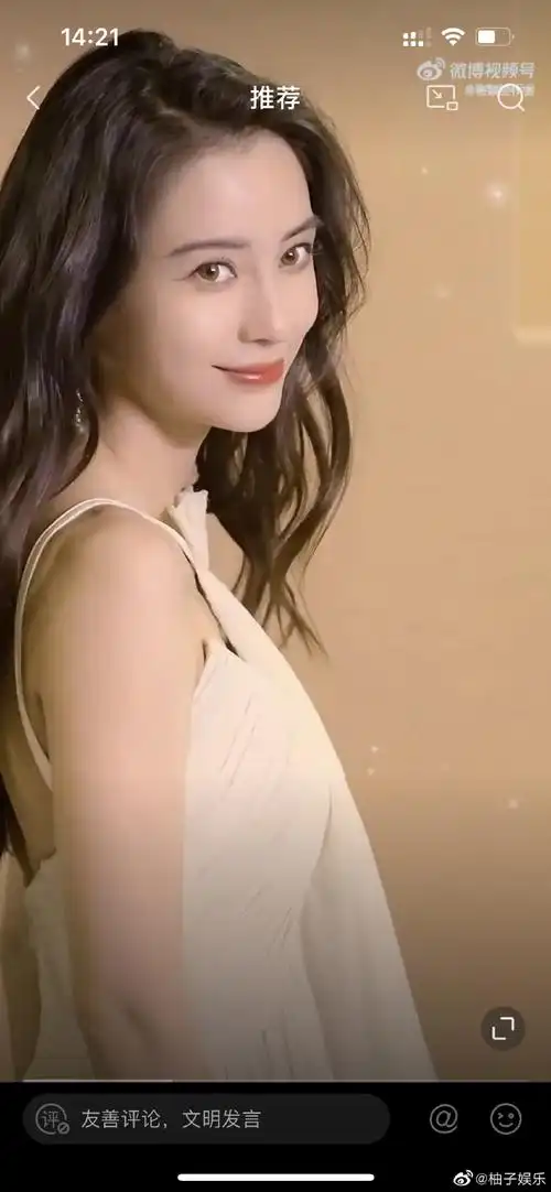 angelababy转身回眸视频##angelababy回眸好美