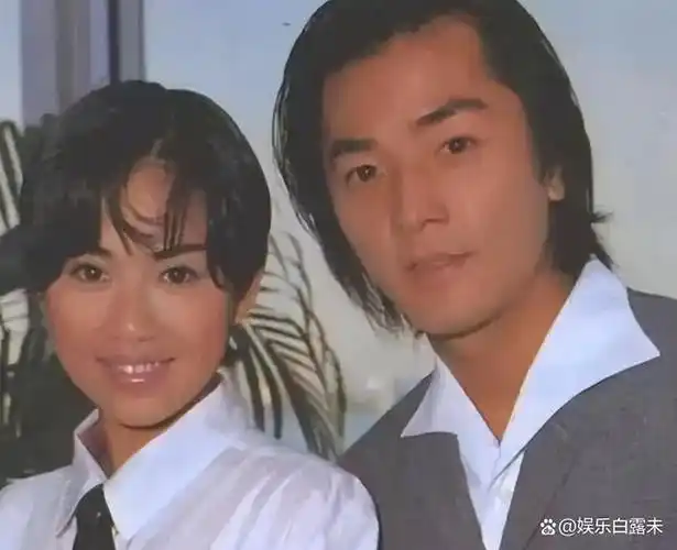 不仅如此,阿宝还直接侵占了陈松伶的全部财产,将她扫地出门.