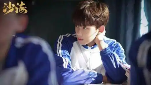 原创当肖战龚俊宋亚轩等一众男星穿上校服你最想和谁做同桌