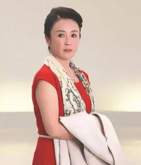 她曾是"最美苏妲己",婚姻,经商失败后误入歧途,今56岁饱经沧桑_傅艺伟