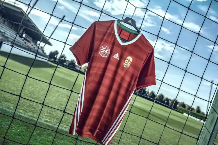 匈牙利国家队2020年欧洲杯主场球衣