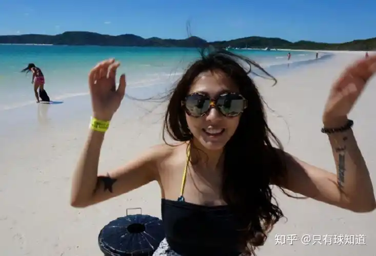 不过唐子乔这样的做法当然也没有让其得到外界的好评,事实上她简直就