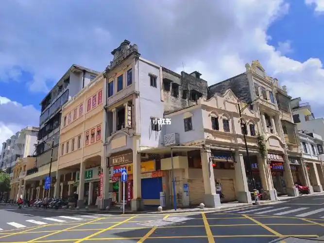 附近的广场有地下停车场,5元/小时94景点:有着"小广州"之称的台山