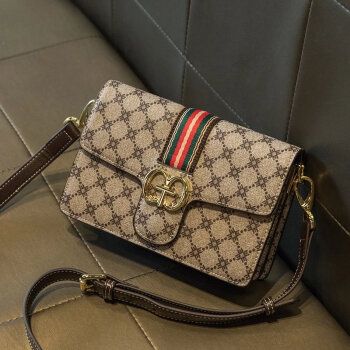 酷奇袋鼠小包包2022新款时尚秋冬感小方包女单肩斜挎包咖啡色b