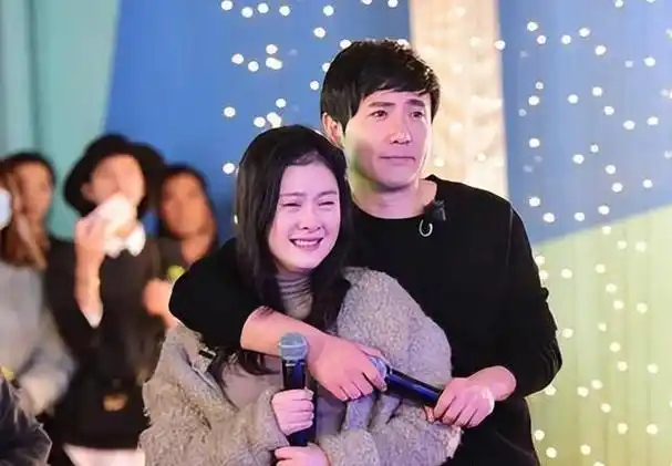 沈腾一家三口罕合体200斤妻子像减肥前贾玲5岁儿子像小版沈腾